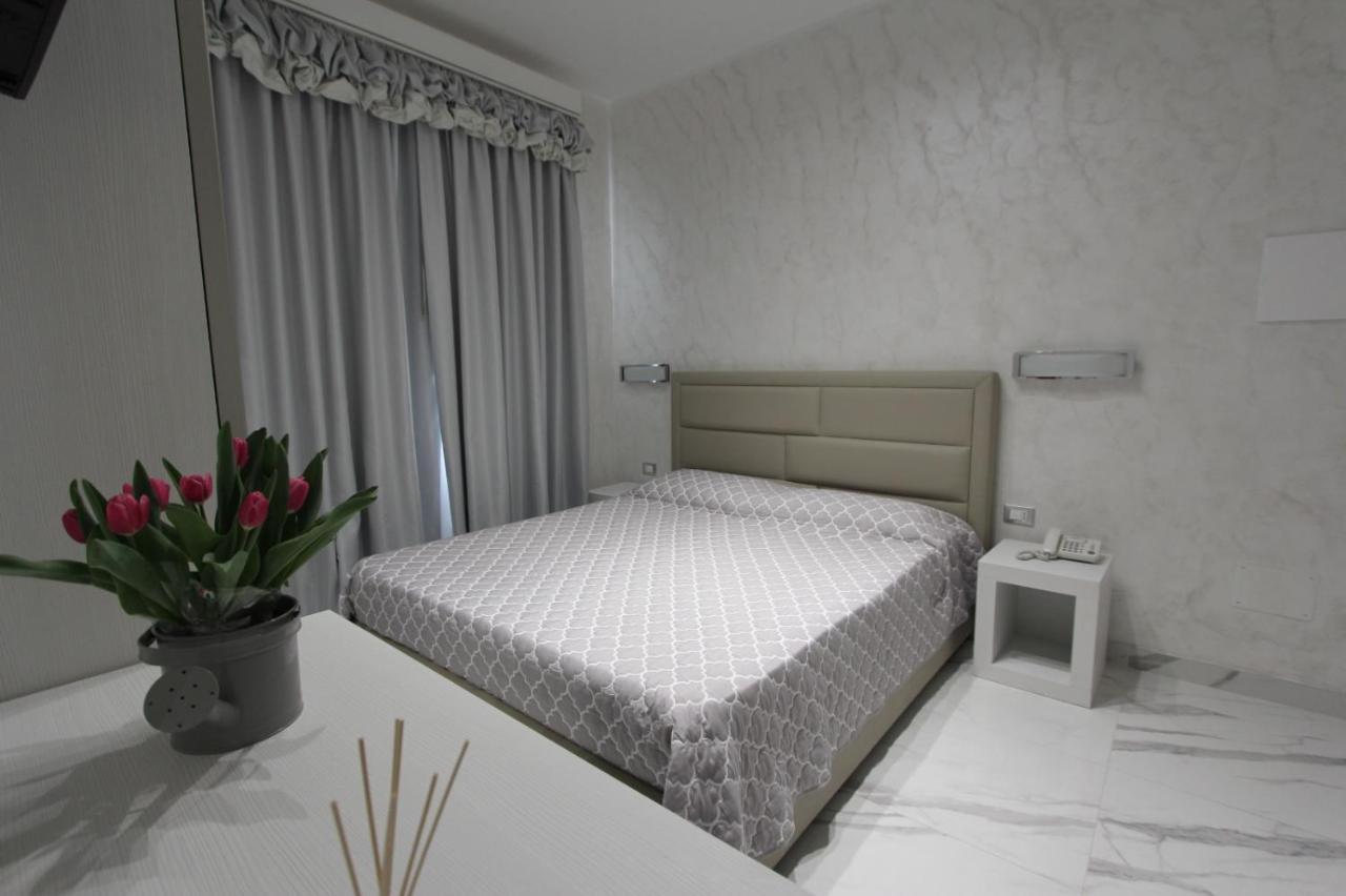 Hotel Presidente Порто-Чезарео Экстерьер фото
